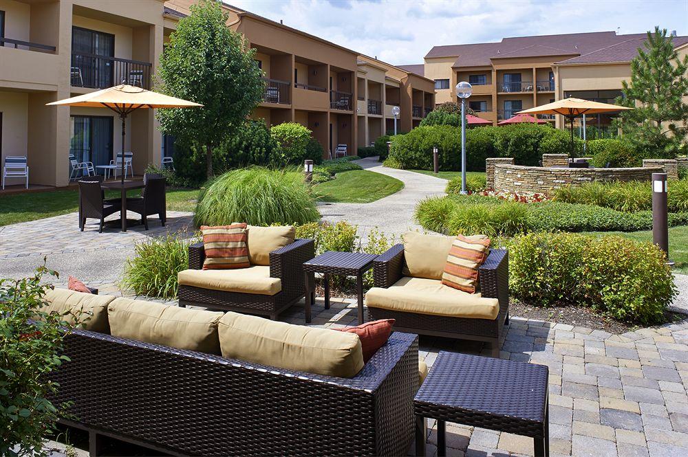 Hotel Courtyard Chicago Oakbrook Terrace Exterior foto